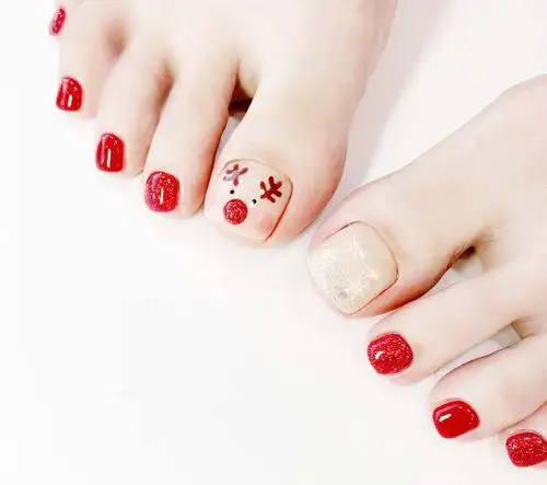 2021最流行的小麋鹿脚趾甲美甲 【图】