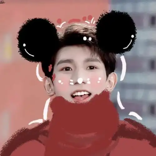 王源可爱头像,拿图说一声