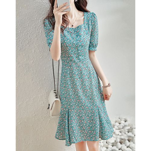 dme2021夏季新款碎花连衣裙女方领泡泡袖宽松印花裙子连衣裙女