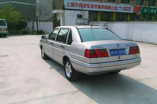 上海二手车 上海二手中型 上海二手大众 上海二手桑塔纳2000 二手2002