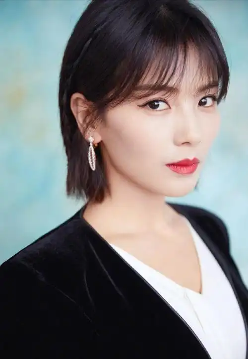 女人上了年纪之后尽量别留这5款发型大妈感十足还没气质