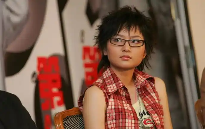 超女周笔畅:爱情事业都不顺,37岁仍然孤身一人,父母都催她嫁人