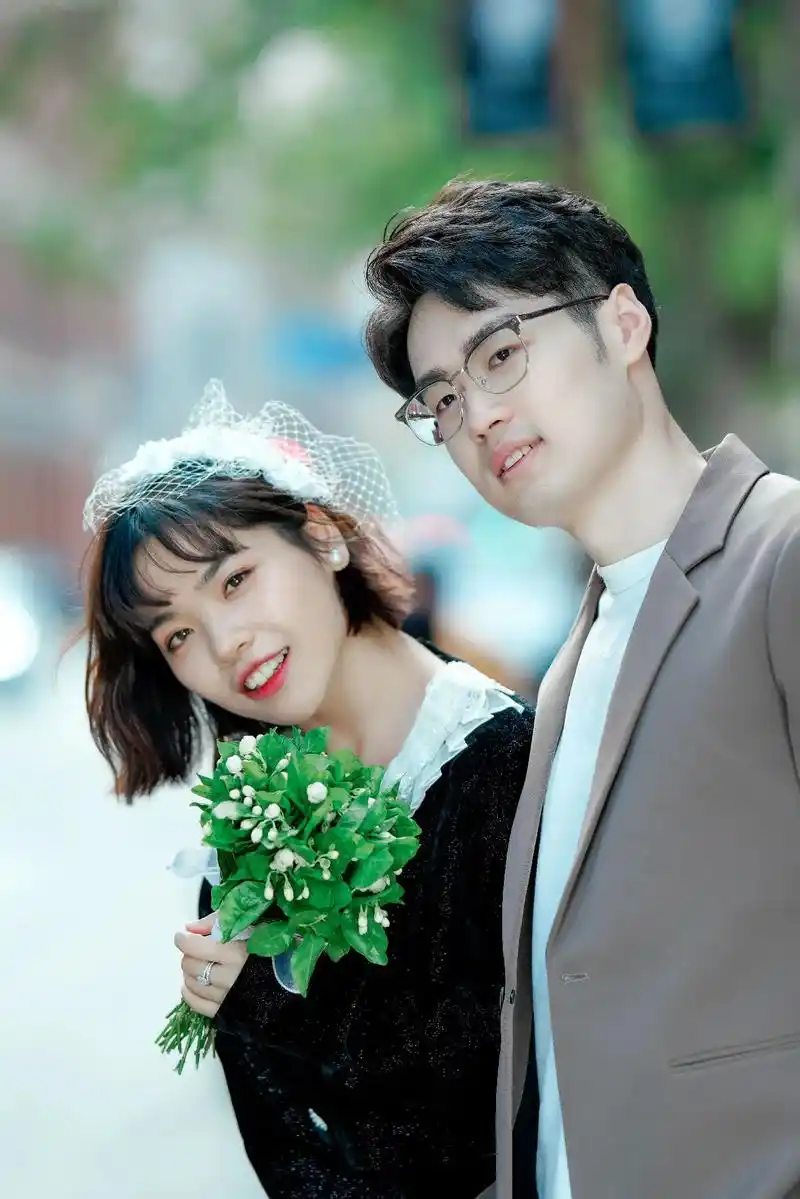 想和你谈一场恋爱.#情侣合照#索尼a7r3 #摄影日记 - 抖音