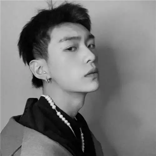 男人黑白头像男人味