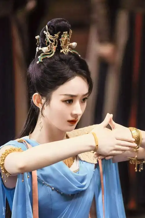 赵丽颖与凤行##腾讯芒果要打起来了##赵丽颖哪吒梦幻联动