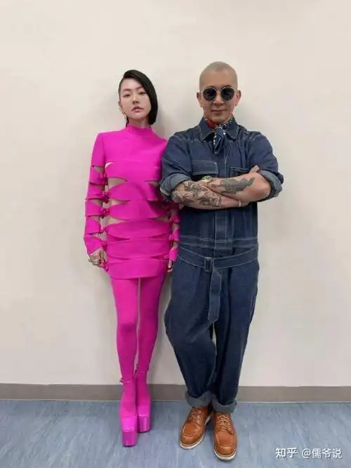 是崔健和蔡健雅的封王封后,而是大s的老公具俊晔和他小姨子小s的同台