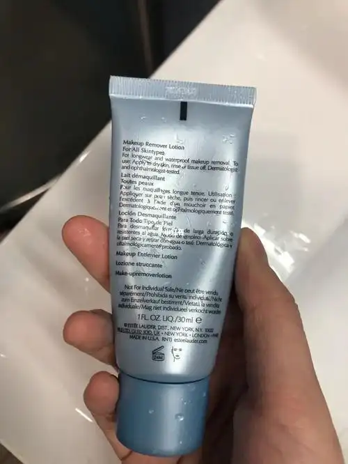 雅诗兰黛净颜透彻卸妆乳