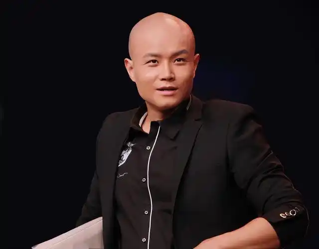 乐嘉个人资料简介:靠《非诚勿扰》爆红,为何被内娱"封杀"?