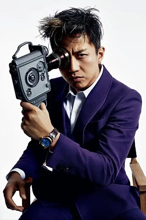 组图:邓超抢眼杂志大片 镜头直抵不安分灵魂_高清图集_新浪网