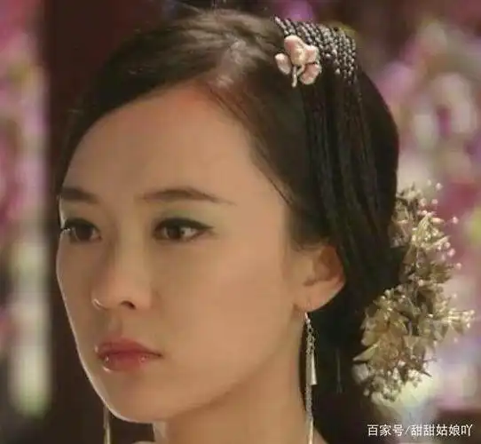 倾国倾城的霍思燕,又纯又欲的苏妲己,清纯里透出来的妩媚最致命