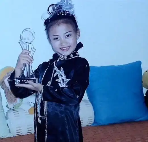 孙侨潞去世134天妈妈晒其生前可爱视频用幸福掩盖无尽悲伤