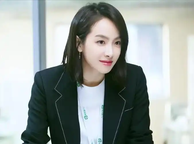 18岁保送北舞,娱乐圈的37岁女王,宋茜属于女明星的哪个层次?