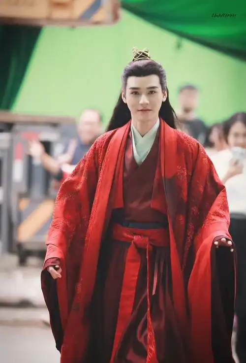 你相册里有多少温客行的照片