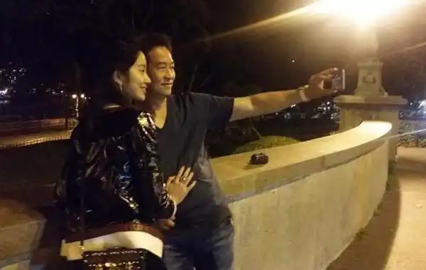 杨采钰男朋友是谁竟然是娱乐圈知名大佬