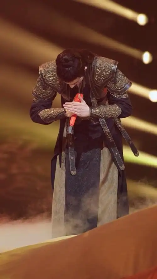 刘宇宁哭了##和刘宇宁点亮微博之夜