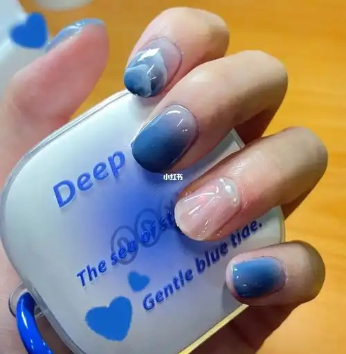 华农宿舍美甲蓝色