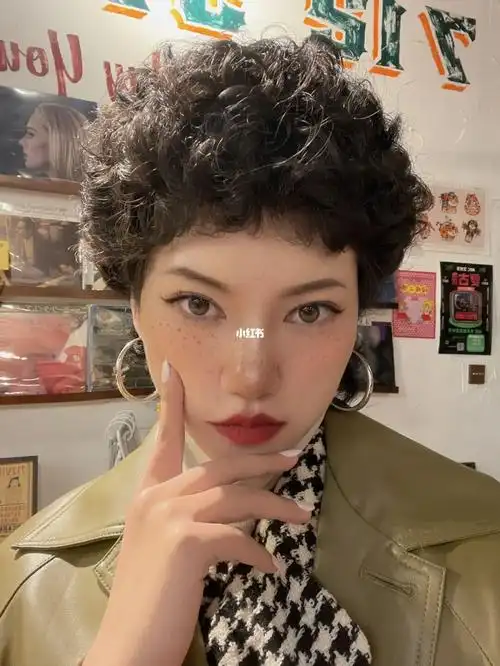 6901浅烫一个爆炸头866