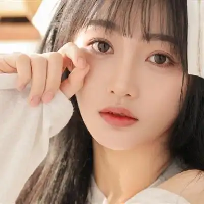 美女真人图片头像一个人的多张