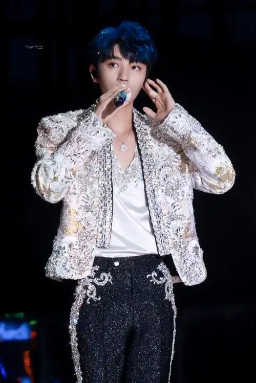 王俊凯新歌回望##陪王俊凯奔赴每一个十年