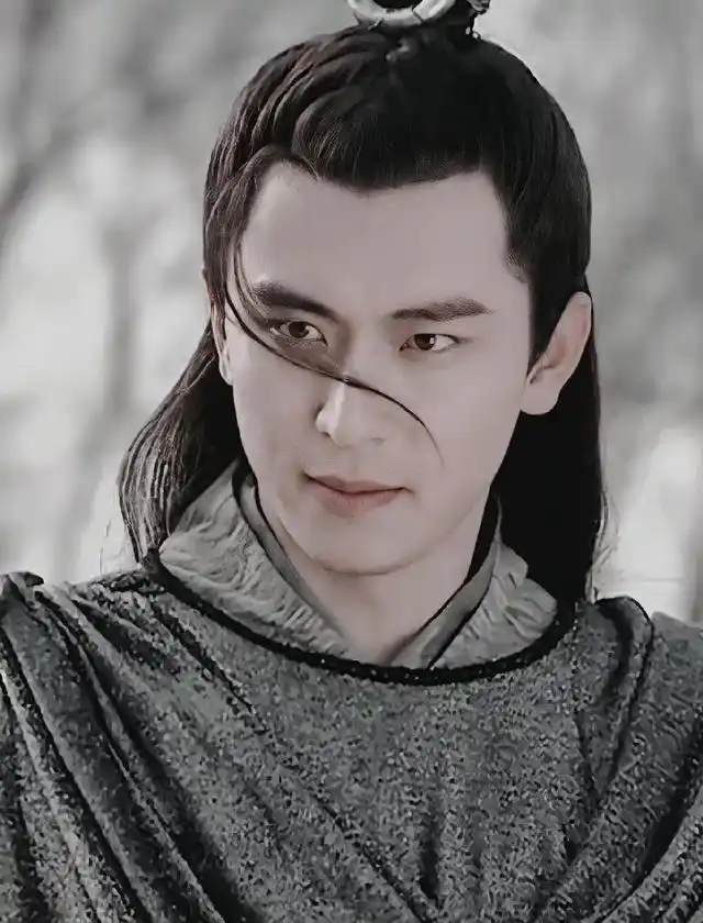 古装美男子#各大论坛在盘点内地经典古装美男的时候,有个比较特殊的