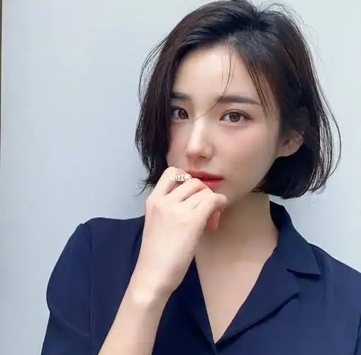 想剪短发的赶紧来一款,真的显高级#今日发型  #显