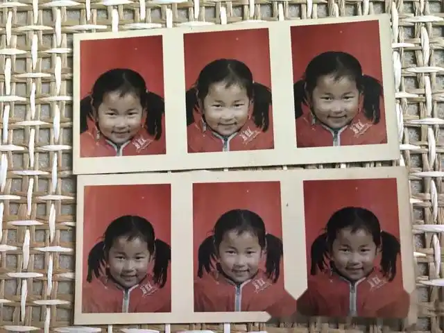 吉克隽逸晒出小时候照片,有没有故意将皮肤搞黑,一目了然