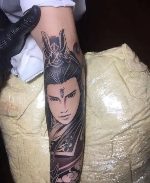 眉清目秀的二郎神纹身图片_手臂纹身图案