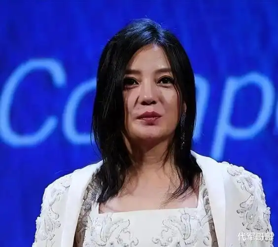 48岁的赵薇一切都结束了
