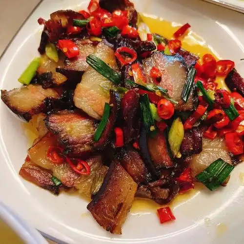 自己炒腊肉太香了