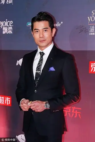 郭富城黑色西装 漆皮皮鞋帅气男神