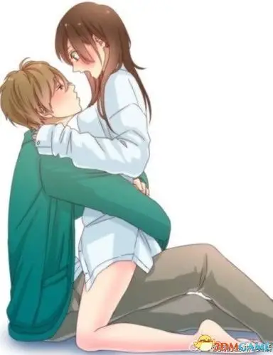 每日轻松一刻日本电车被强悍薯条砸穿车门玻璃