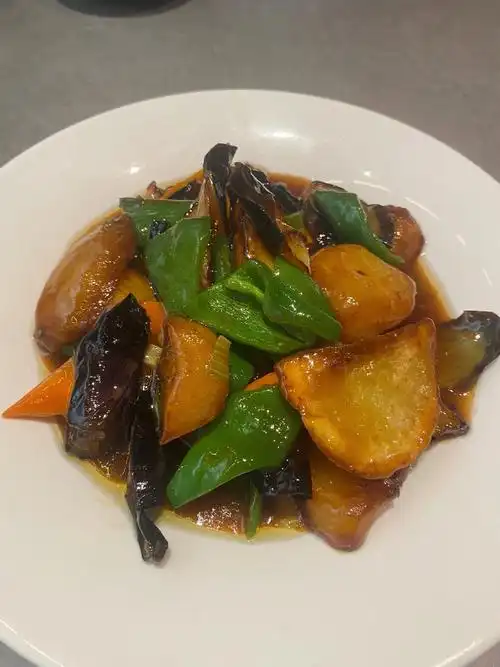 来吃东北菜嘛分量给够