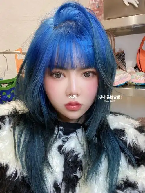 2022新年新发色7869蓝绿渐变爆顶染