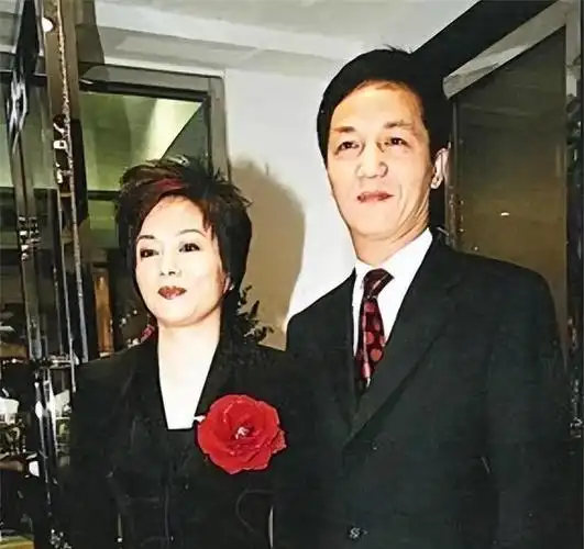 上海前首富周正毅:入狱后因太热给监狱装空调,服刑期间净赚30亿