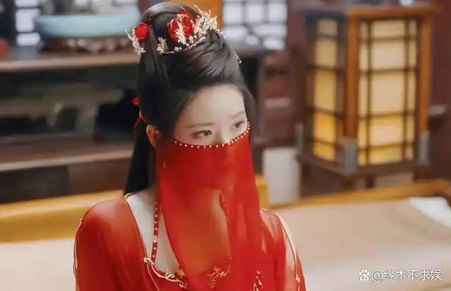 161cm的赵露思和网红合影,身高输了,颜值却各有各的不同