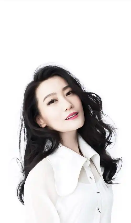 如何评价谭晶的长相