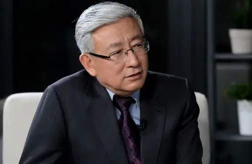 资深媒体人曹景行