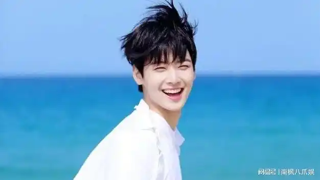 韩网热议astro要解散车银优要单飞吗招募个人粉丝