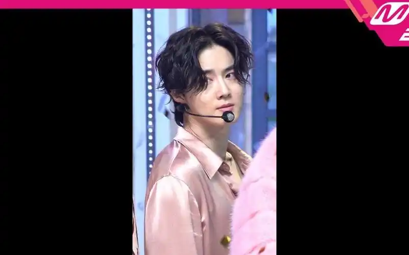 exo《cream soda》7月13日mcd 金俊勉直拍舞台 自存