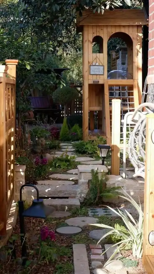 家庭庭院花园设计的效果图,若你有个院子,真别只是简单种菜,4个满分