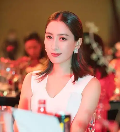 41岁马苏真人长啥样离开了美颜滤镜网友顶多算个村花