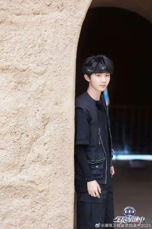 播前剧照】不慌不慌,选择权在手,看@时代少年团队长-马嘉祺如何抉 ??