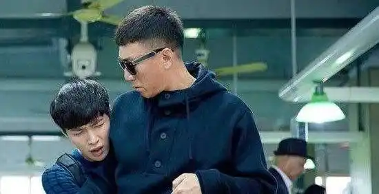 张艺兴对孙红雷的感情真的有那么深吗?_节目_小孩子_成长