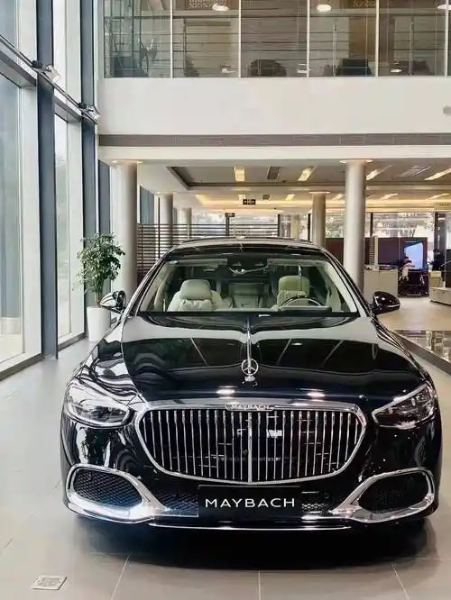 2024奔驰迈巴赫s480降价 冷若冰霜的外表下