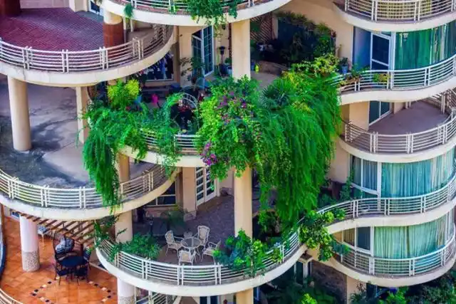 成都花园阳台住宅的先例—天鹅湖花园