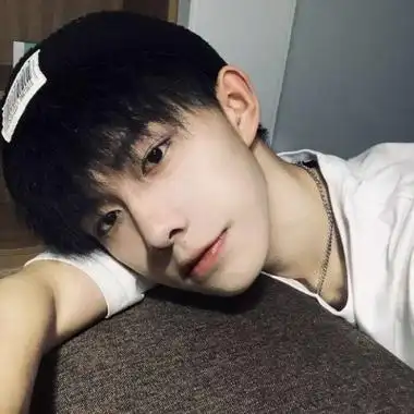 30岁帅哥头像阳光帅气酷