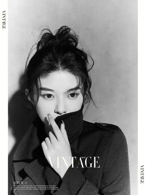 墙裂推荐60个性十足的你黑白杂志风写真