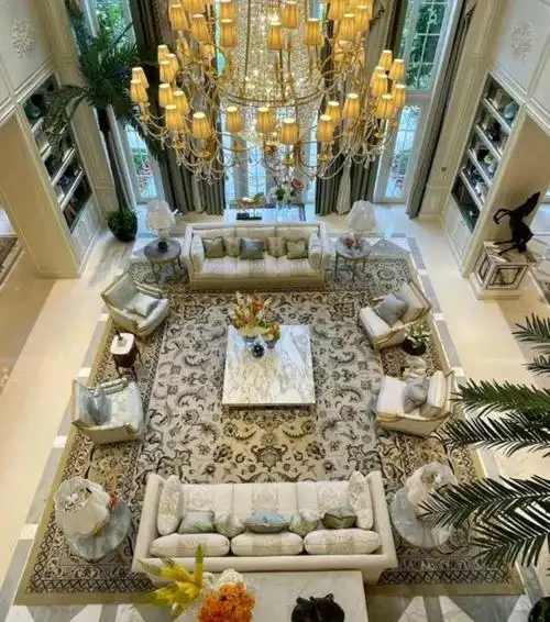 窦骁何超莲的八亿豪宅:4500平花园 3300平房本,看完你会惊呆的!