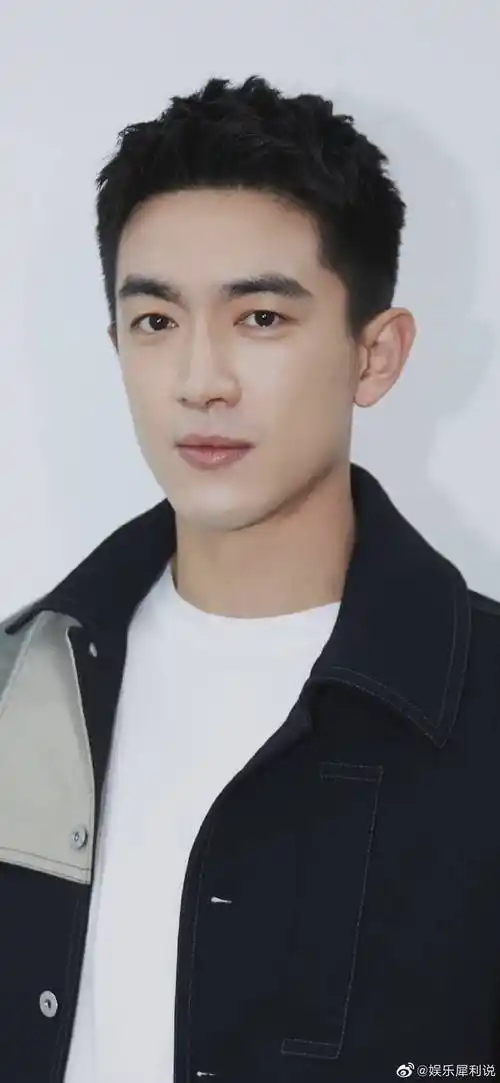 两分钟全是爆点,林更新搬砖又心酸又好笑!