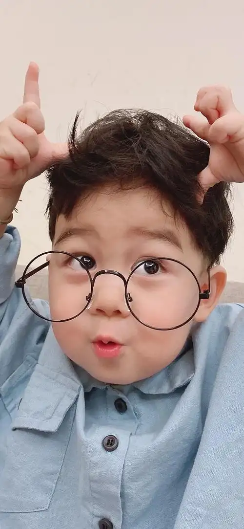 萌娃大q宝李浠晗 #手机壁纸